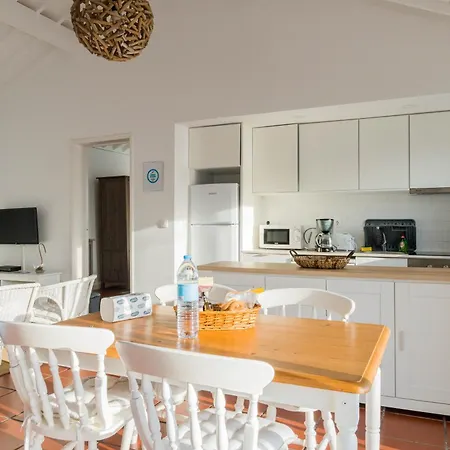 Quo Sunset House Semesterbostad Mosteiros (Azores)